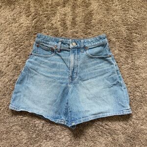Madewell The Curvy Perfect Mid-Length Short | Size 27
